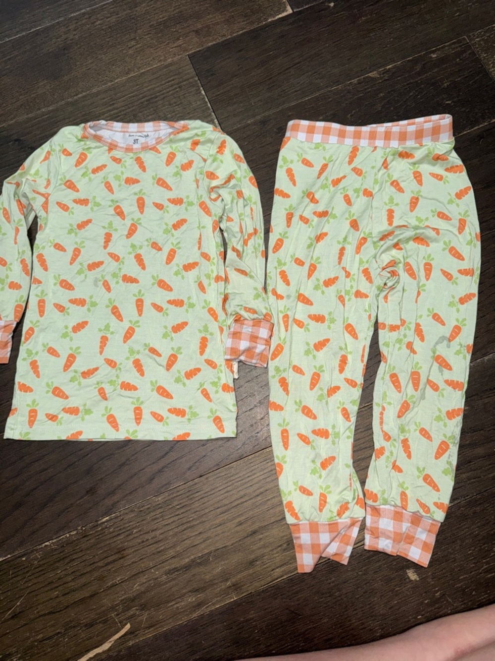 Kids Carrot-Print Pajama Set - Light Green & Orange
